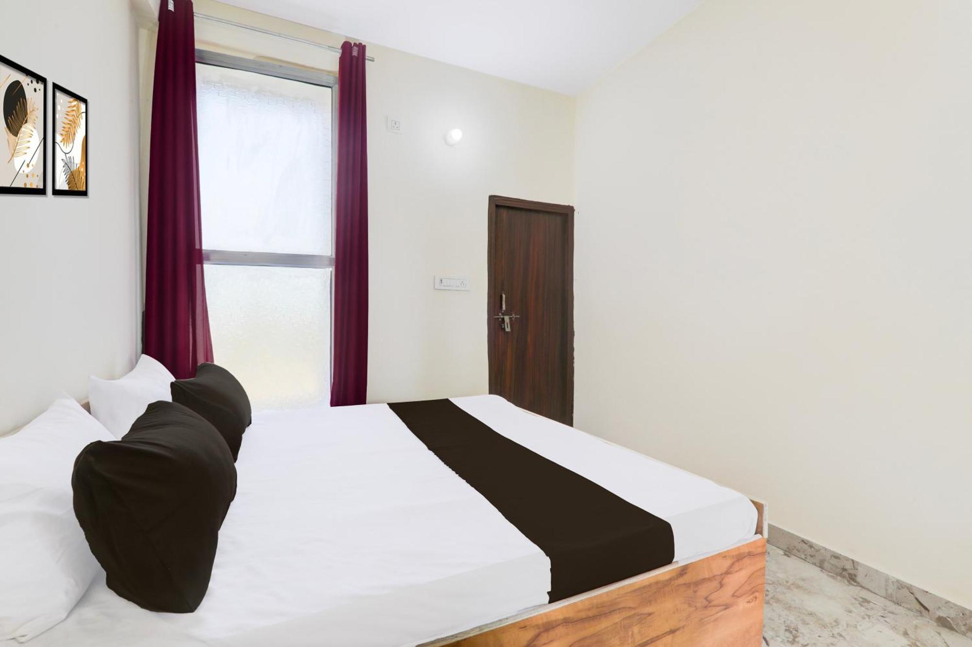 Hotel O Rn Chinhat Bagian luar foto