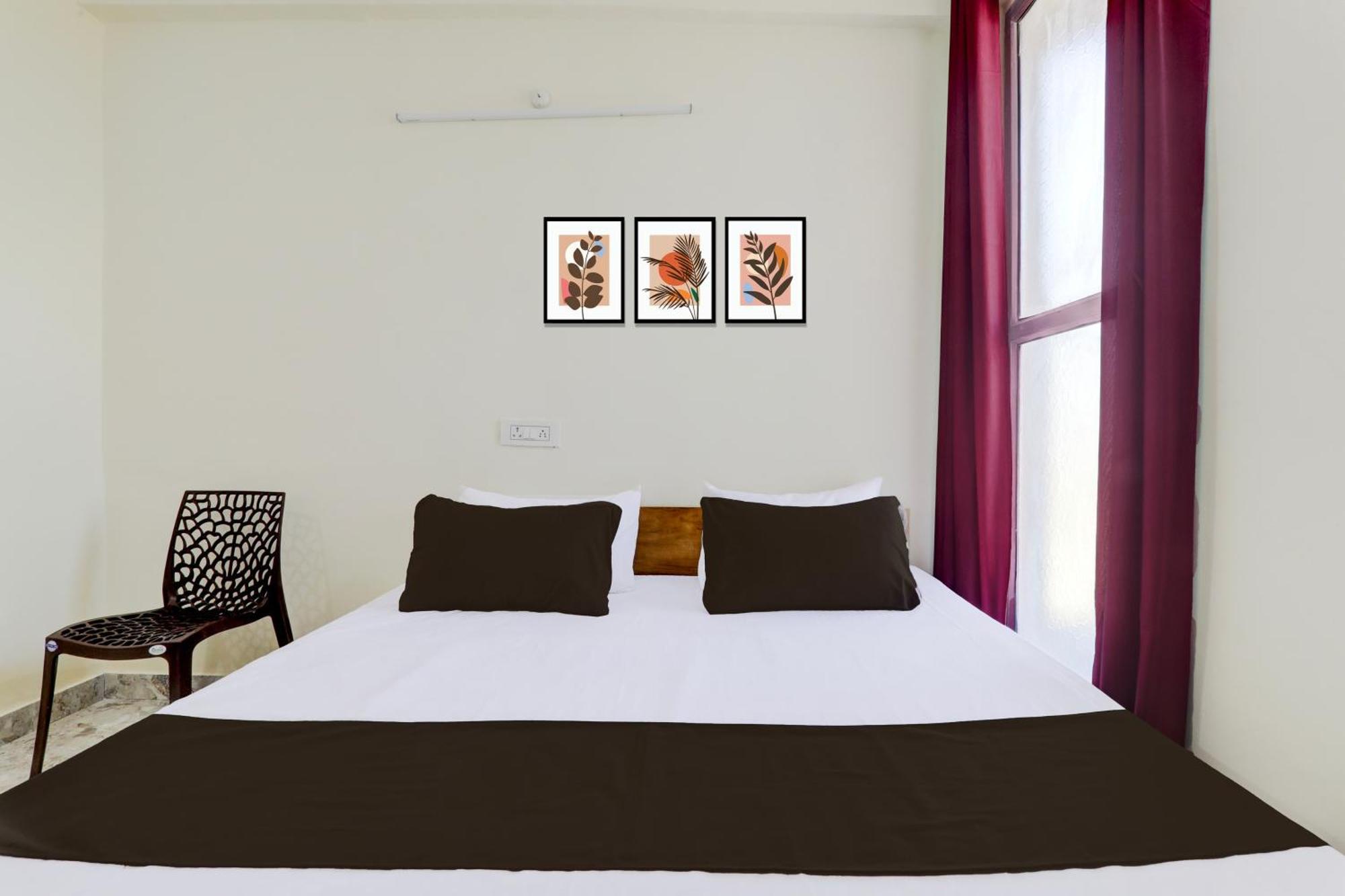 Hotel O Rn Chinhat Bagian luar foto